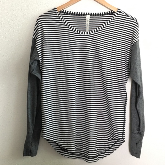 lululemon athletica Tops - Lululemon black white stripe long top thumb holes